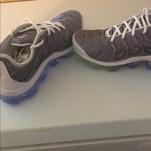 Men vapormax plus